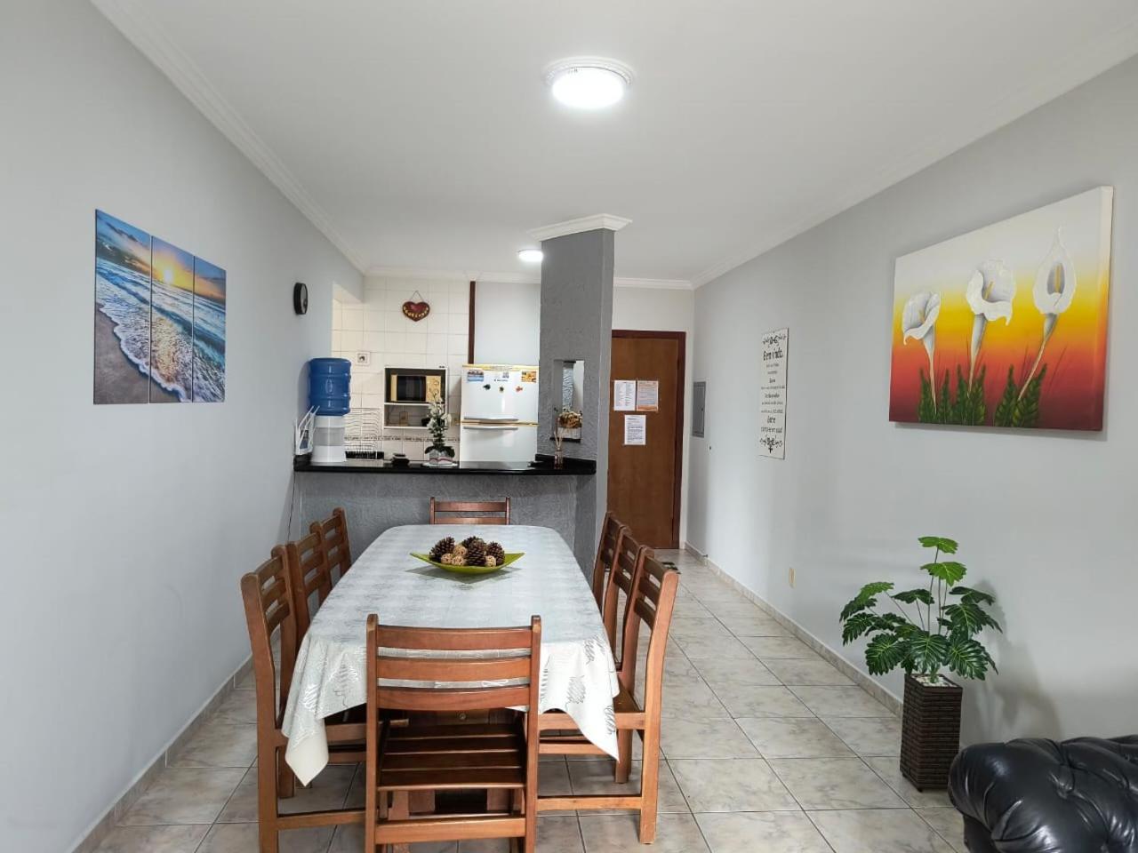 Apartamento Com Piscina, 300m Da Ubatuba