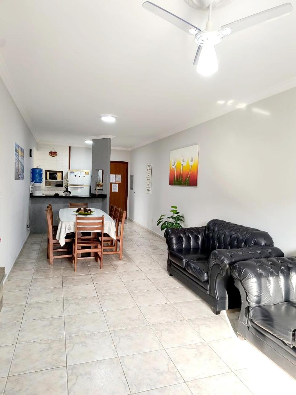 Com Piscina, 300m Da Apartamento Ubatuba